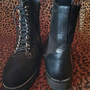 ITALIAN Suede bootie